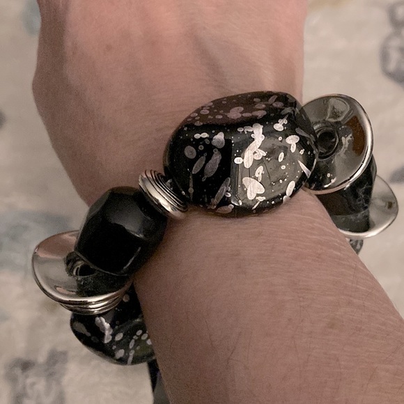 Paparazzi Large Stone-like Stretchy Bracelets - Picture 4 of 5